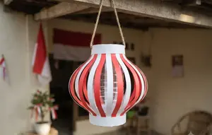 Cara Membuat Lampion Merah Putih dari Botol Plastik, Dekorasi 17 Agustus yang Kreatif dan Hemat