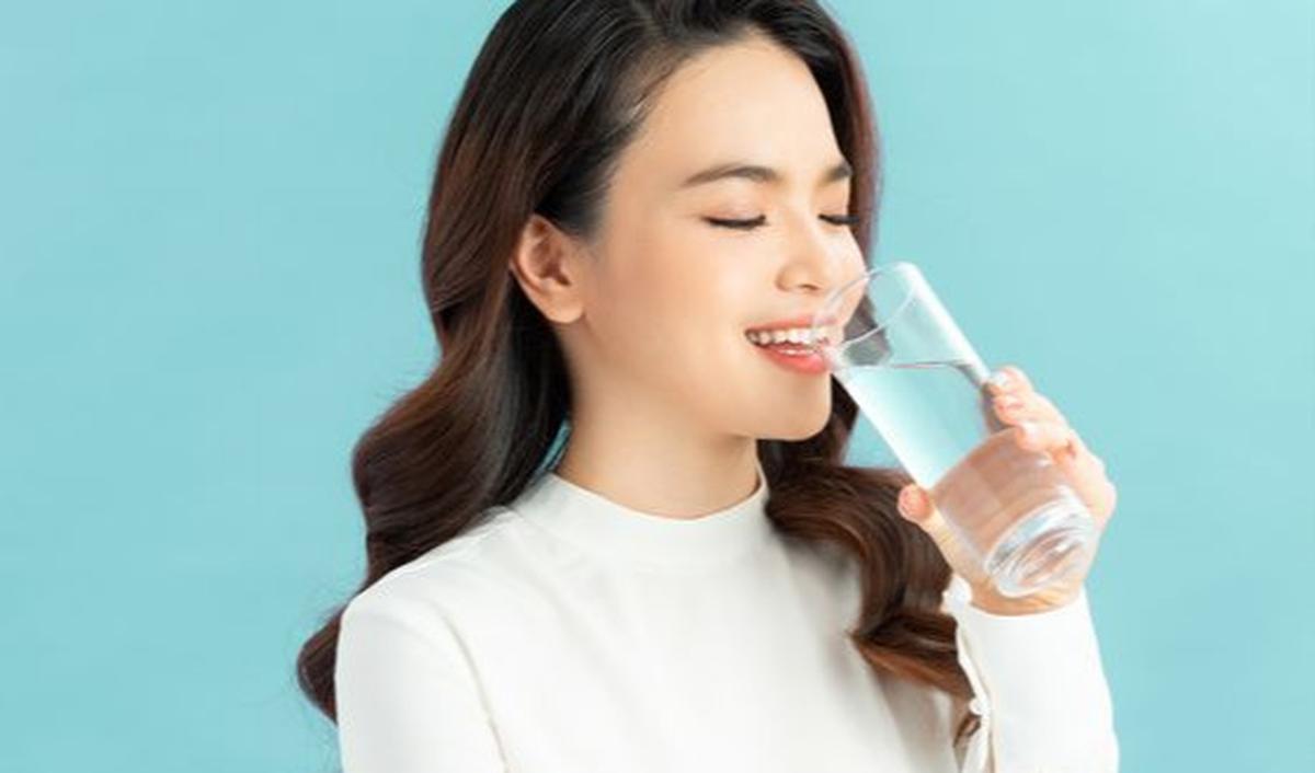 Konsumsi Banyak Air