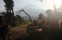 Gunung Merapi Keluarkan Tiga Awan Panas Guguran, Ada yang Tingginya 2 Kilometer