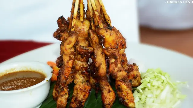 Makan malam romantis di Candi Prambanan