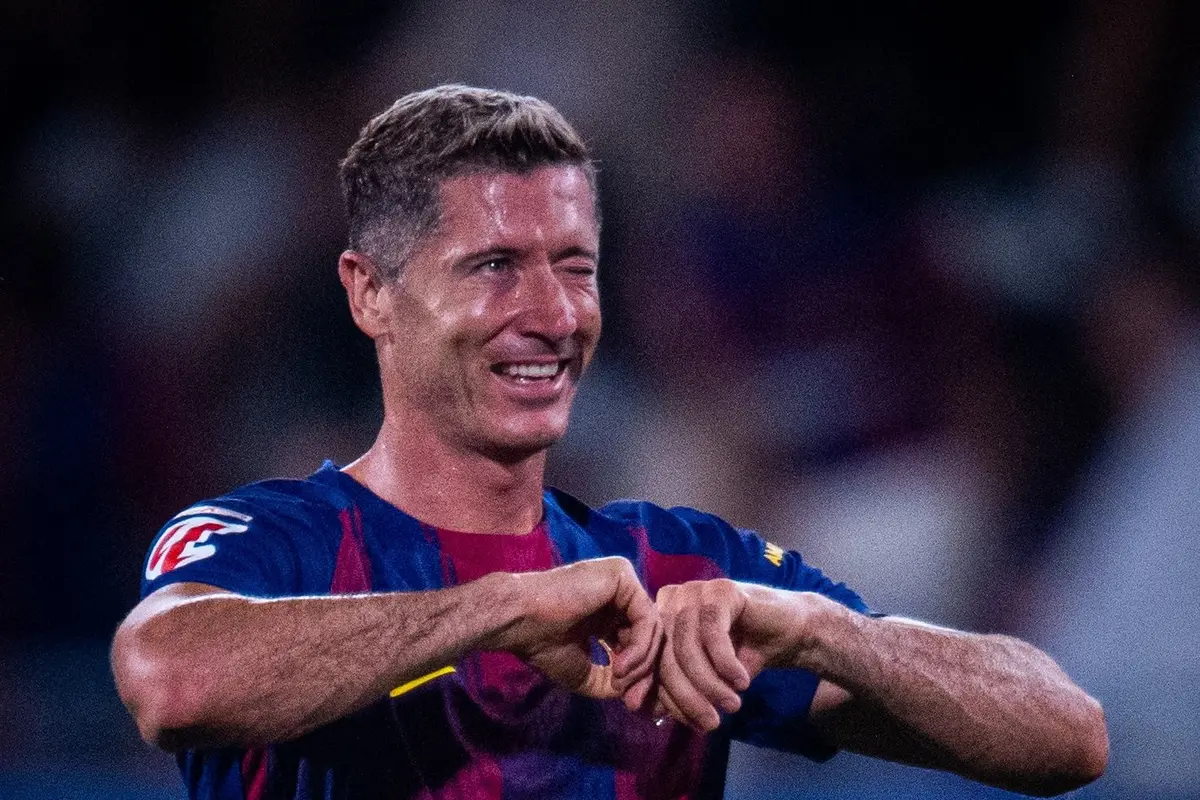 Barcelona's 6-0 Thrashing of Valencia C.F. in La Liga 2025/2026