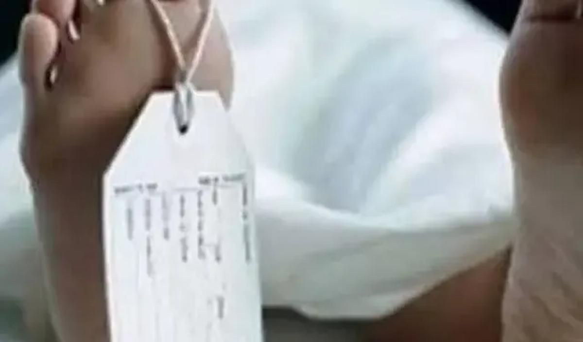 Berdasarkan hasil visum RSUD Tangerang, korban AP mengalami 8 luka tusukan dari pisau yang dibawa pelaku hingga meregang nyawa.