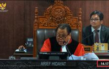 13 Tahun Jadi Hakim MK, Arief Hidayat Resmi Purnabakti di Usia 70 Tahun