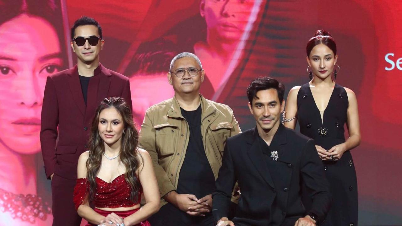 Kemudian Darius Sinathrya, Tata Ginting, Dwi Sasono, Aghniny, Haque, Maria Theodore. Foto: Liputan6.com / Angga Yuniar