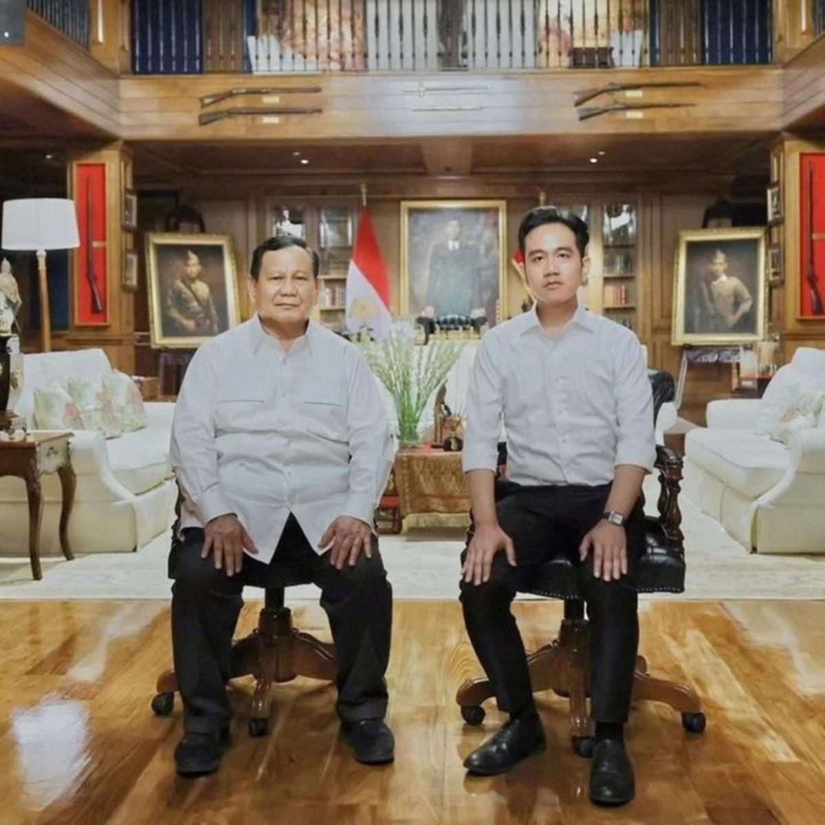Tulisan Dahsyat Luhut 'Estafet Keberanian' dari Jokowi ke Sang Kawan Prabowo Darah Kopassus
