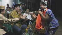 Kerabat Bang Illo adalah tim relawan yang dibentuk atas rasa simpati pemuda dan warga dalam memberikan dukungan terhadap Bang Illo.
