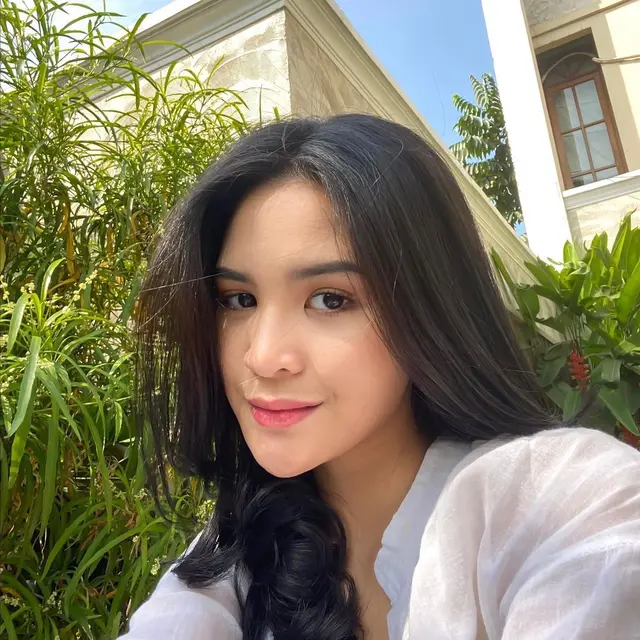 6 Potret Najla Alala Mantan Gadis Sampul 2018, Pernah Dekat dengan Thariq Halilintar