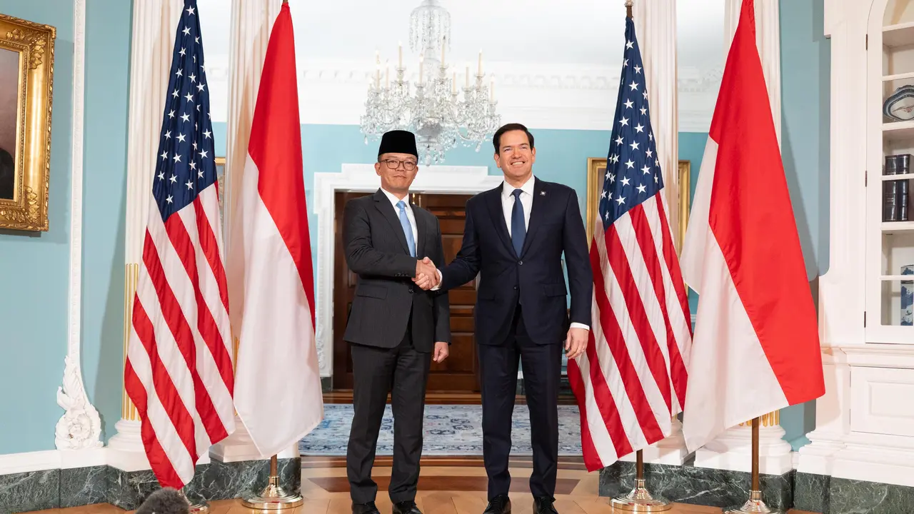 Menteri Luar Negeri Republik Indonesia Sugiono saat bertemu dengan Menteri Luar Negeri Amerika Serikat (AS) Marco Rubio di Kementerian Luar Negeri AS, Washington, DC, Rabu (16/4/2025).