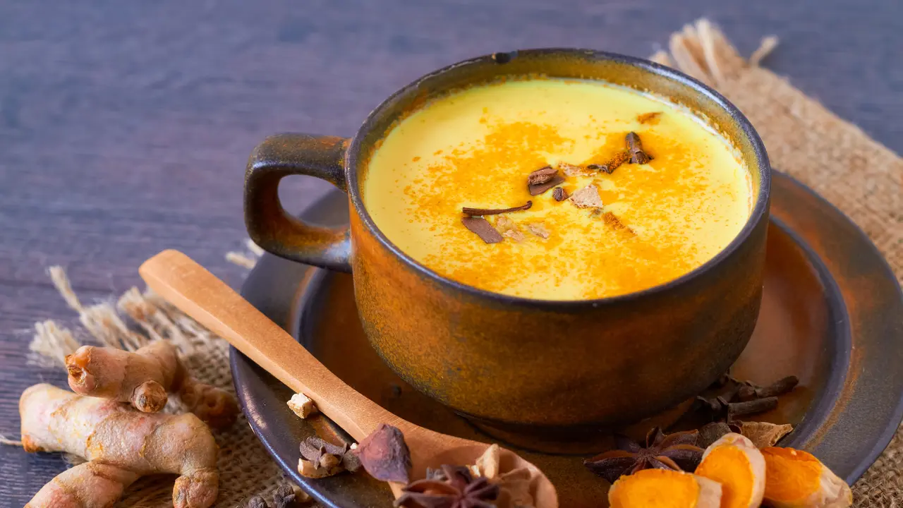 Resep Rahasia Jamu Kunyit Penurun Kolesterol Tinggi yang Mudah Dibuat