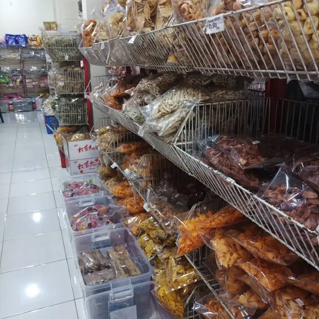 Rekomendasi Tempat Beli Snack Kiloan di Jogja