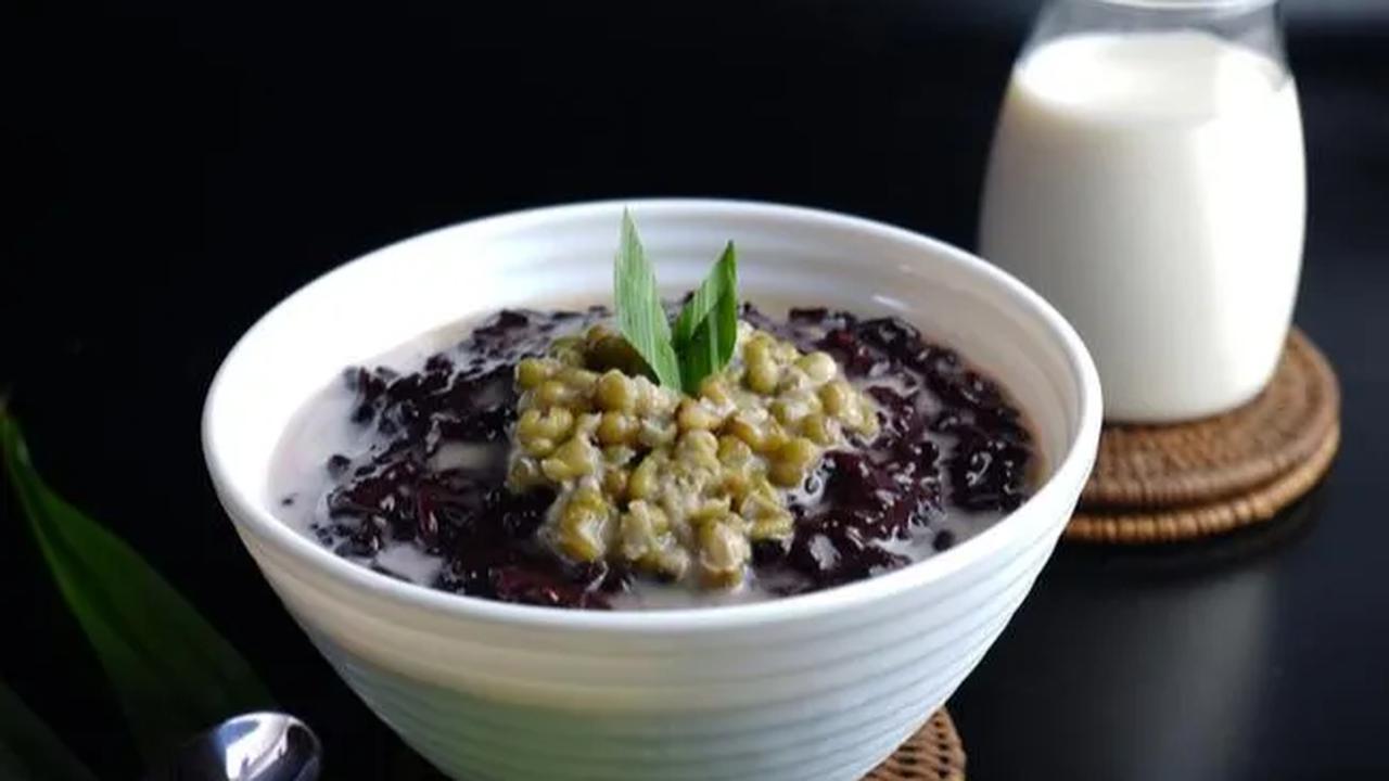 3.	Bubur Kacang Hijau Ketan Hitam