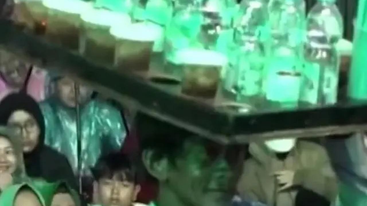 Penjual Es Teh di Ceramah Gus Miftah Dapat Berkah, Umrah hingga Uang Rp100 Juta