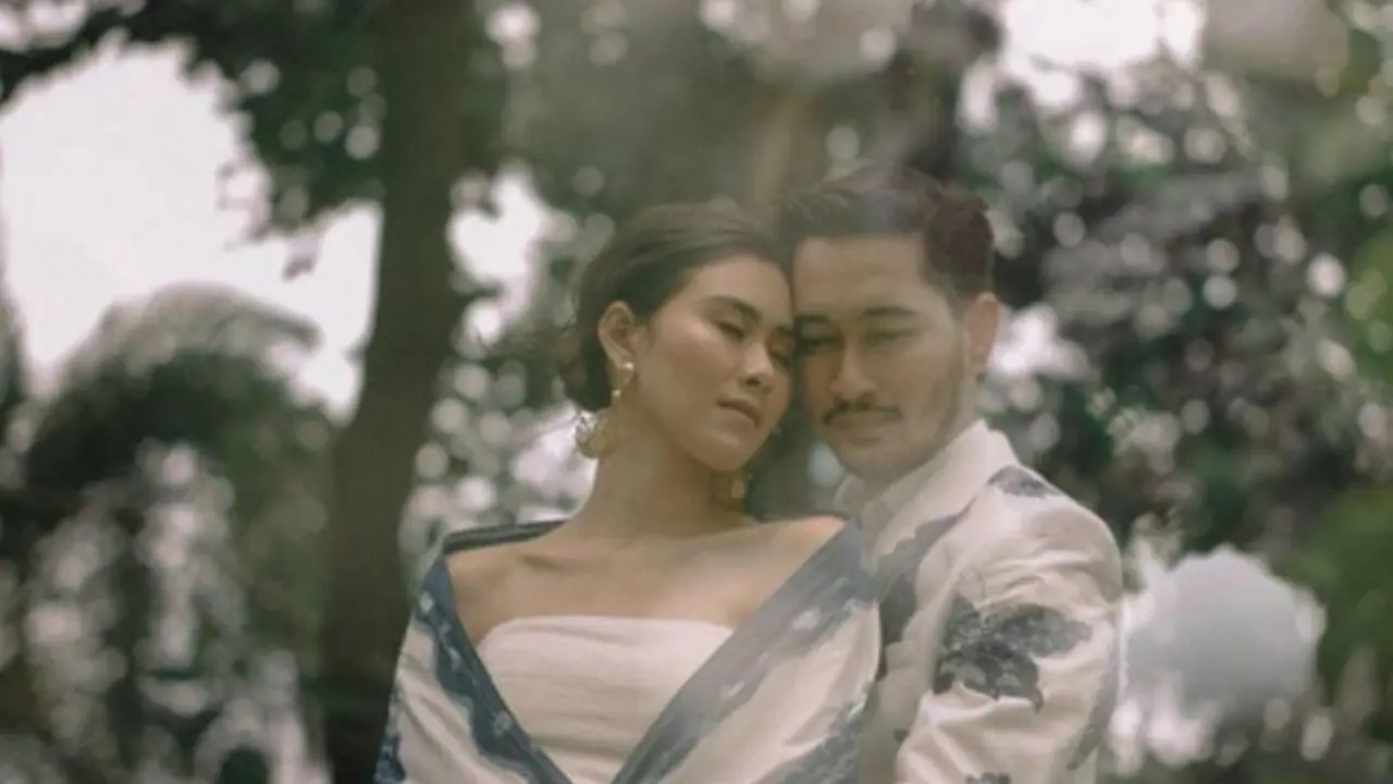 Makeup Minimalis, Pilihan Syahnaz Sadiqah Saat Jalani Foto Prewedding