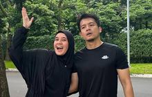 7 Potret Kemesraan Dhini Aminarti dan Dimas Seto, Menikah Sejak 2009 Selalu Harmonis Jadi Panutan