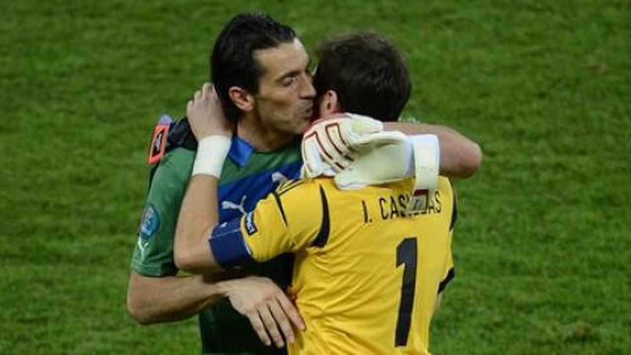 Casillas kiper terbaik dunia versi IFFHS