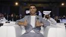 <p>Pemain Portugal, Cristiano Ronaldo berpose saat menghadiri acara Globe Soccer Awards yang berlangsung di Dubai, Uni Emirat Arab, Jumat (27/12/2024) waktu setempat. (AP Photo/LaPresse/Fabio Ferrari)</p>