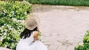 Liburan ke Bali memang menjadi salah satu destinasi wisata pilihan para selebriti Indonesia dalam berbagai kesempatan. Baik itu liburan keluarga maupun 
 untuk bulan madu. Bali selalu menjadi tempat indah untuk menghabiskan waktu berharga bersama orang tersayang. (Liputan6.com/IG/@maudyayunda)
