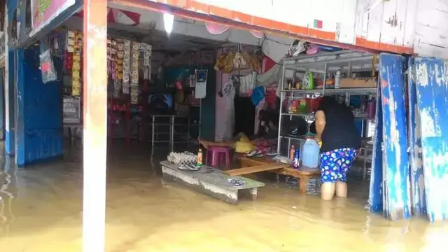 6 Momen Apes Orang Belanja di Warung Ini Bikin Elus Dada, Ada-Ada Saja