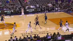 Utah Jazz menang atas Phoenix Suns 120-102 berkat Ricky Rubio dalam pramusim NBA.