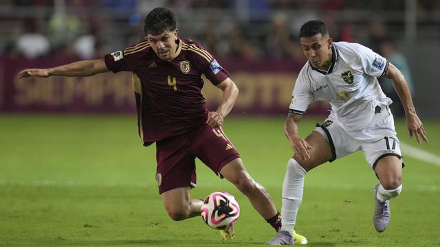 Jon Aramburu (Venezuela) dan Roberto Fernandez (Bolivia)