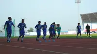 Pemain Persib mulai berlatih lagi usai libur selama dua pekan. (Liputan6.com/Kukuh Saokani)