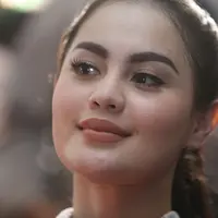 Kamis (24/5) Pengadilan Negeri Jakarta Selatan kembali menggelar sidang lanjutan kasus narkoba Jennifer Dunn. Dalam sidang tersebut, perempuan biasa disapa Jedun itu dituntut delapan bulan penjara. (Nurwahyunan/Bintang.com)