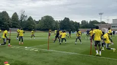 Pemain Timnas Ghana berlatih di Bryant University, Rhode Island, Amerika Serikat, Senin (22/6/2026). Skuad The Black Stars mematangkan persiapan jelang menghadapi Timnas Inggris pada laga lanjutan Grup L Piala Dunia 2026. (KLY Sports/Hery Kurniawan/Adv/Powerade)