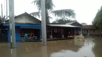 Sedikitnya 360 kepala keluarga di 3 RW menjadi korban banjir tersebut. (Liputan6.com/Dhimas Prasaja)