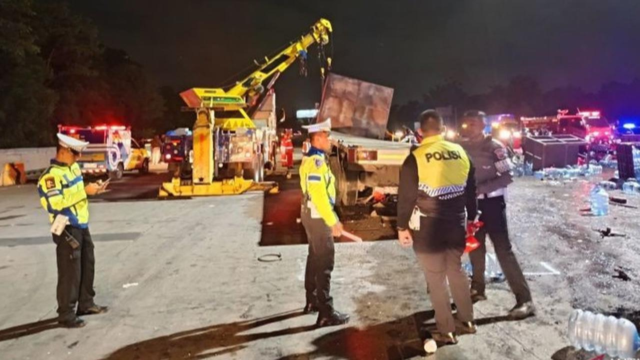 Kecelakaan di Gerbang Tol Ciawi: Truk Bawa Air Galon Sempat Oleng Sebelum Hantam Sejumlah Kendaraan