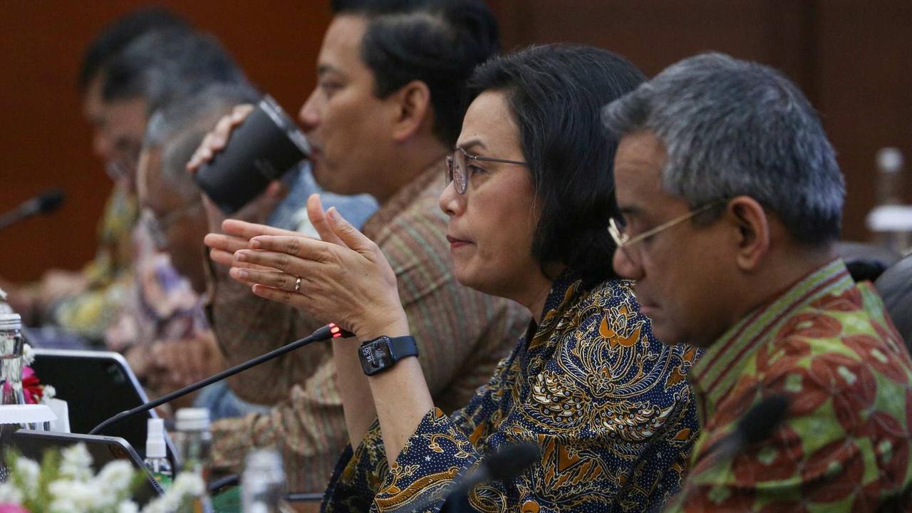Menkeu Pastikan Gaji ke-13 ASN dan TNI Polri Cair Juni 2025, Total Anggaran Rp49,3 Triliun
