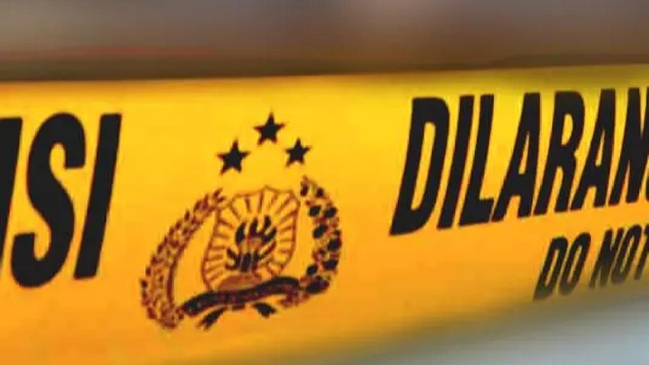 HP di Dashboard Meledak, Pemotor Kaget Tabrak Pohon hingga Tewas di Tempat