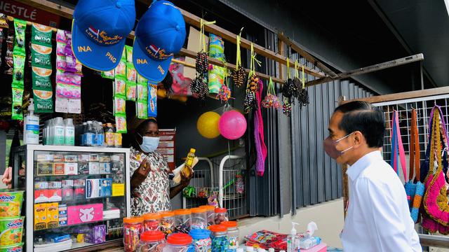 Jokowi berkunjung ke Pasar Sota, Merauke, Papua