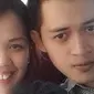 Elly Sugigi dengan pacar barunya, Rezky Aditya KW Super. (foto: instagram.com/elysugigi)