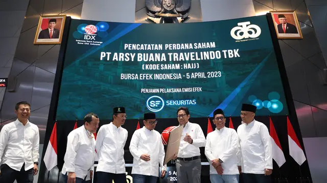 Pencatatan perdana saham PT Arsy Buana Travelindo Tbk (HAJJ), Rabu, (5/4/2023). (Foto: BEI)