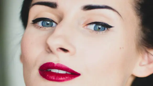 Kerutan di bawah mata