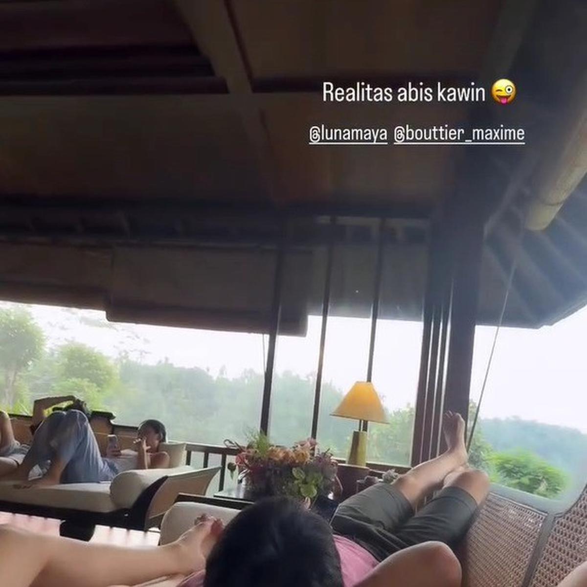Luna Maya Kaget Dapat Angpao dari Titi Kamal, Maxime Bouttier: Buat Bayar Listrik
