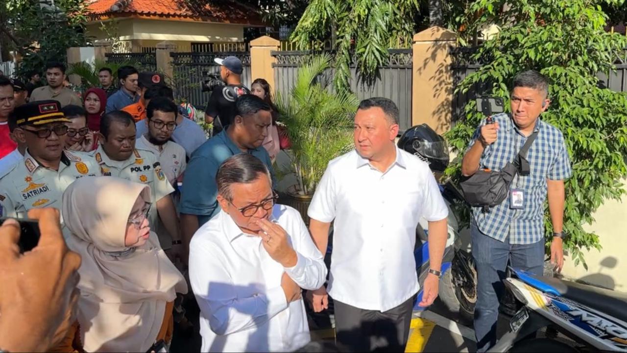 Gubernur Jakarta Pramono Anung Datangi SMAN 72 Kelapa Gading Usai Terjadi Ledakan