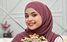Potret Perayaan Ulang Tahun ke-21 Putri Isnari, Diwarnai Kejutan dan Kado Uang Tunai Ratusan Dolar