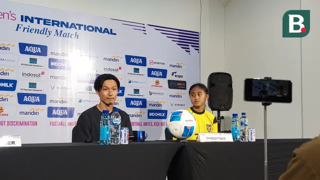 Pelatih Timnas Putri Indonesia, Akira Higashiyama