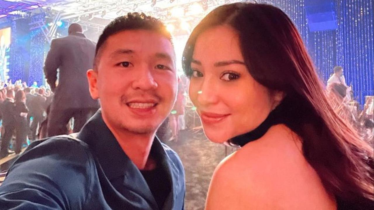 8 Potret Nikita Willy Rayakan Tahun Baru di Las Vegas, Dilanjut Road Trip dengan Suami