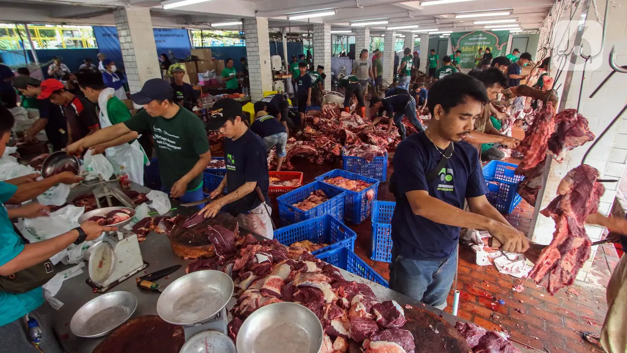 Hindari Kerumunan Warga, Masjid Istiqlal Distribusikan Daging Hewan Kurban Melalui Yayasan