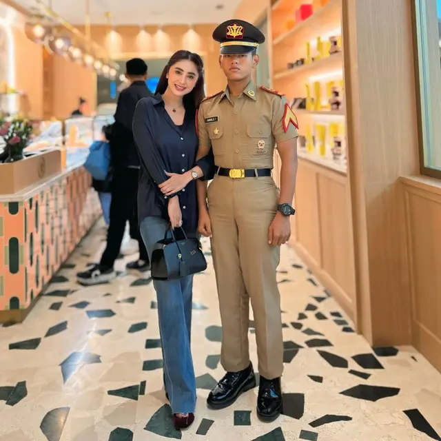 Dewi Perssik