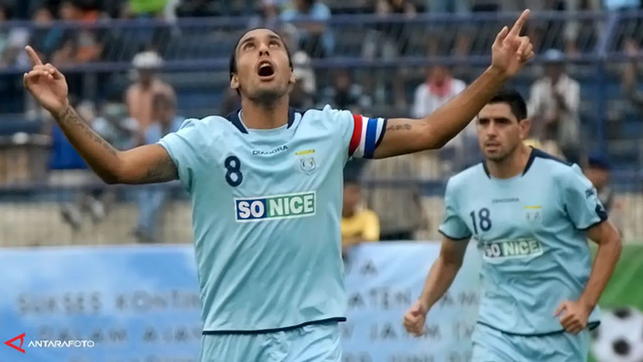 persela-lamongan-130706c.jpg