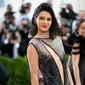 Kendall Jenner di Met Gala 2017. (AFP/Bintang.com)