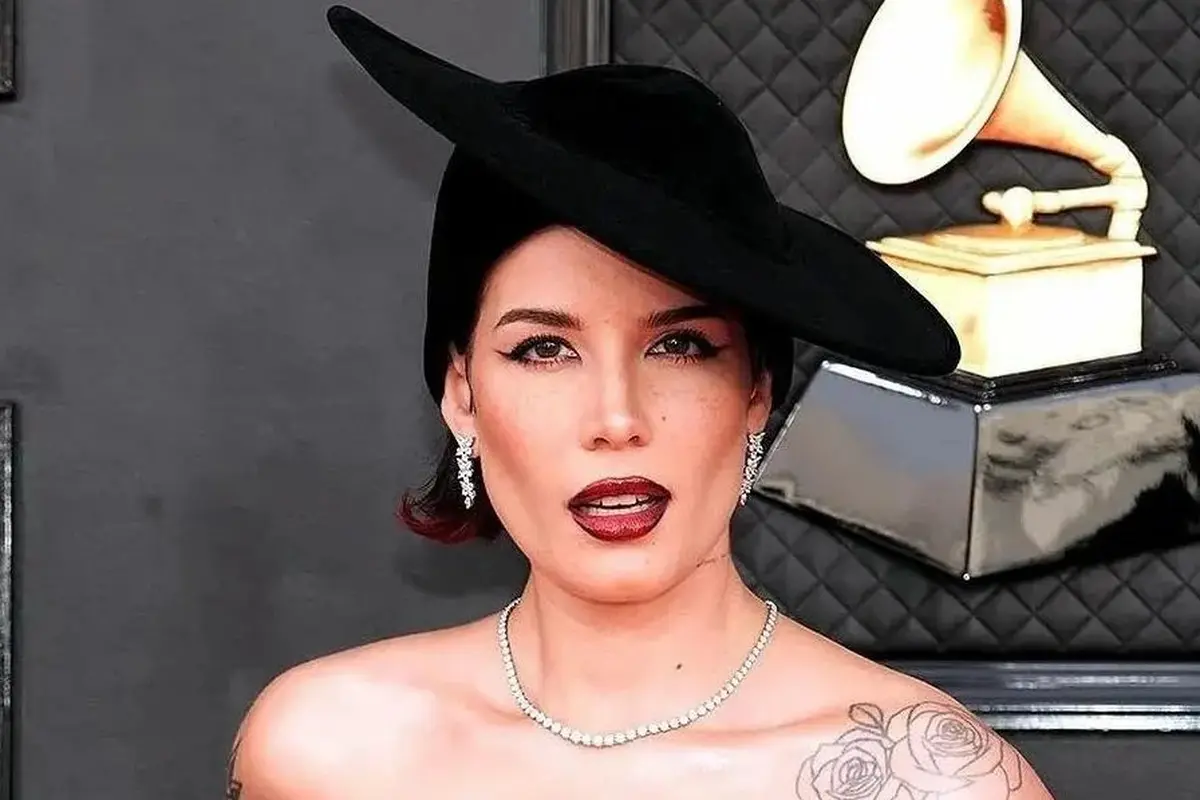 Halsey di Grammy 2022