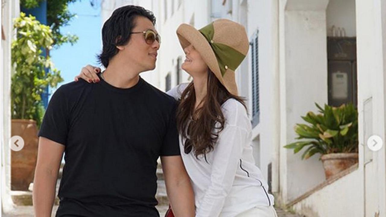 [Bintang] Luna Maya dan Reino Barack