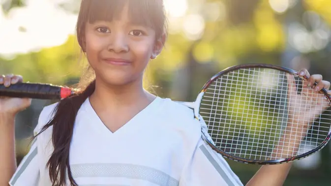 Panduan Praktis Menentukan Alat Badminton Pertama yang Pas untuk Pemula