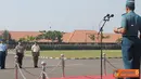 Citizen6, Surabaya: Upacara yang digelar pukul 08.00 Wib tersebut dipimpin Komandan Kobangdikal Laksamana Muda TNI Djoko Teguh Wahojo. Dalam kesempatan tersebut hadir Kasgartab III Surabaya, Mayjen TNI (Mar) Chaidir Pantonori. (Pengirim: Penkobangdikal)