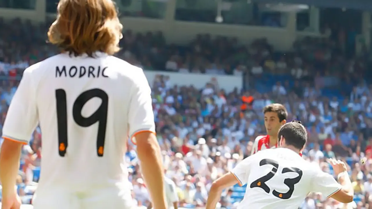 modric-ozil-130903a.jpg