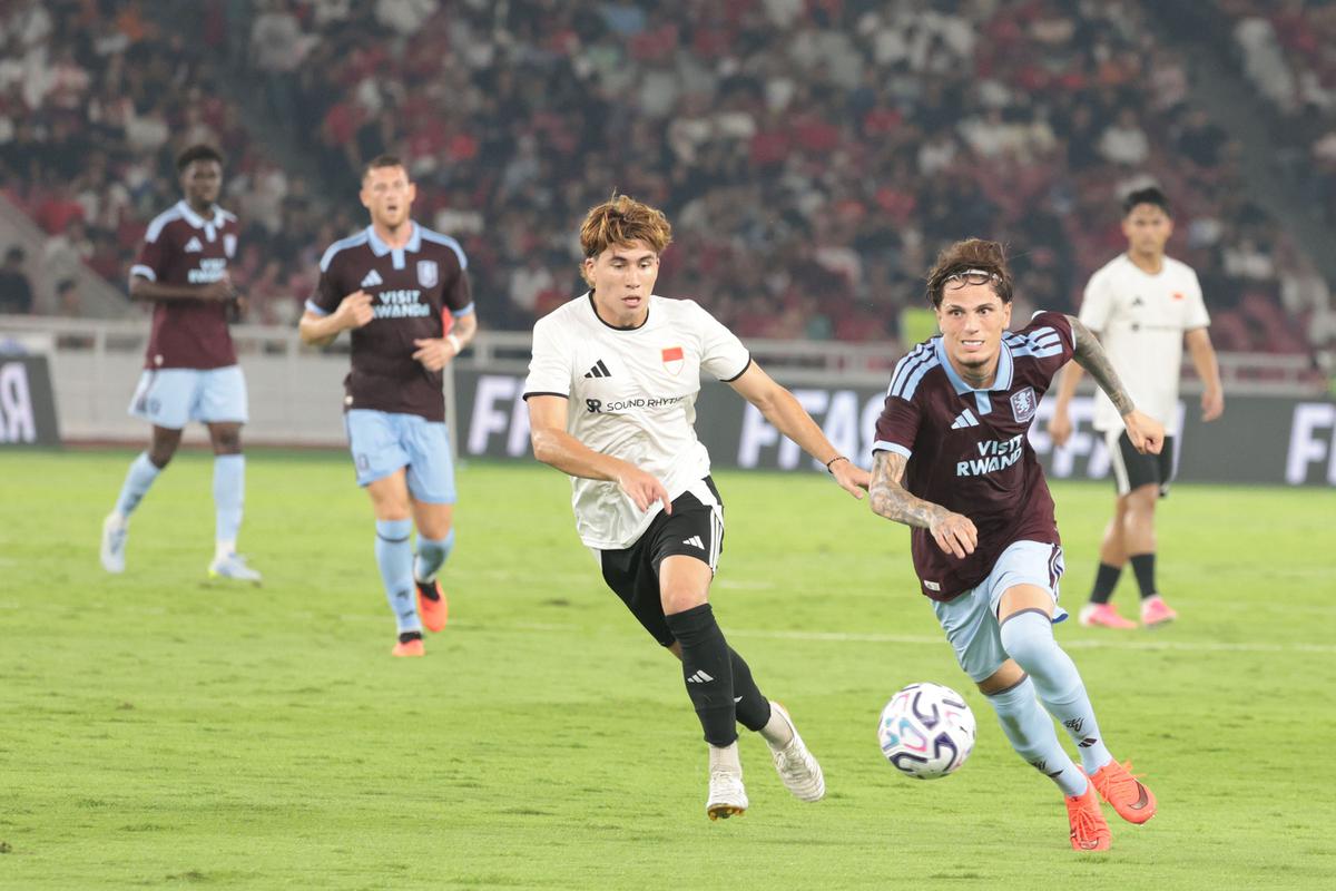 Aston Villa Tundukkan Indonesia All Stars